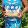 pochette-enveloppe-bleu-paon-devant